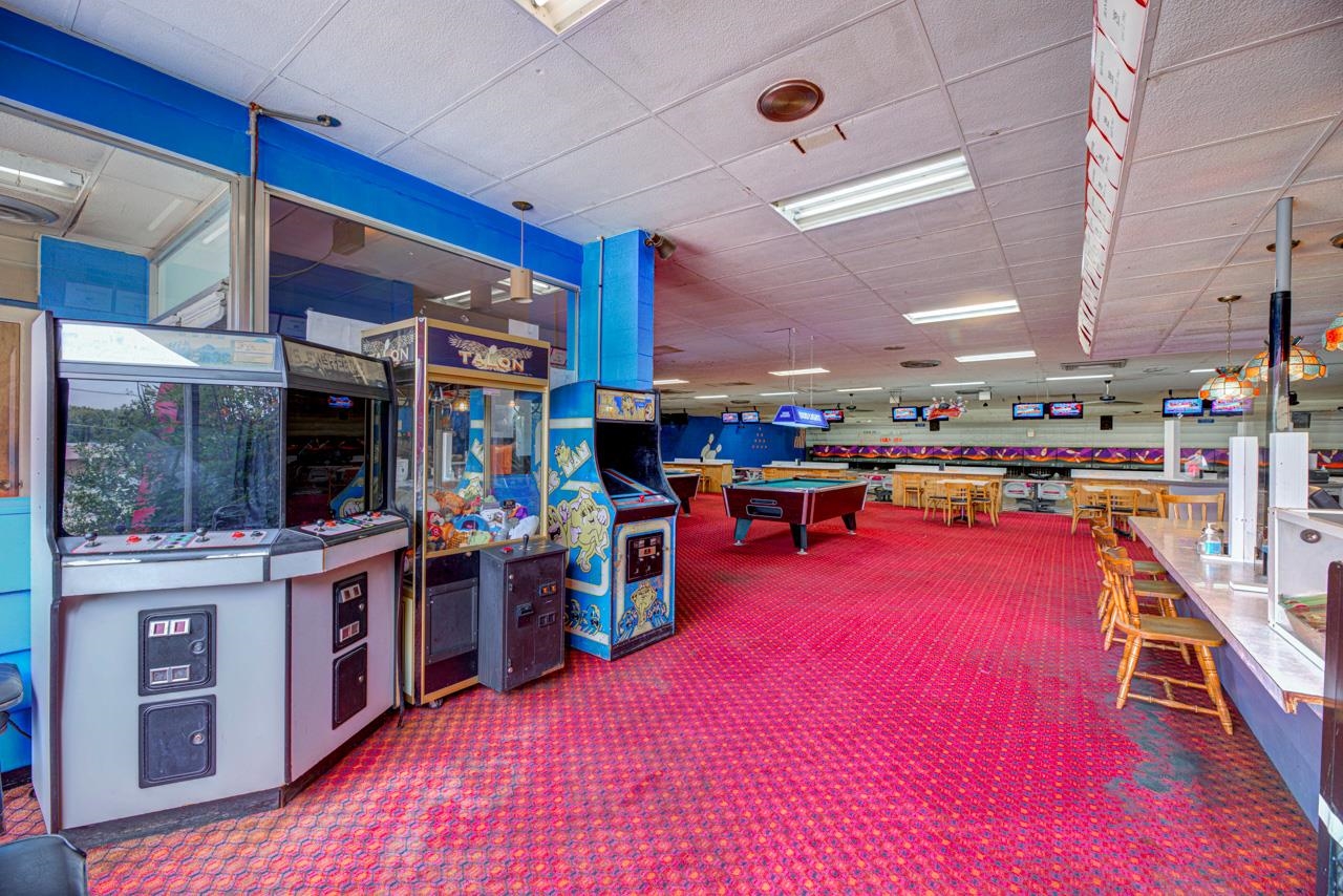 For Sale: 2400 N Summit St, Arkansas City KS